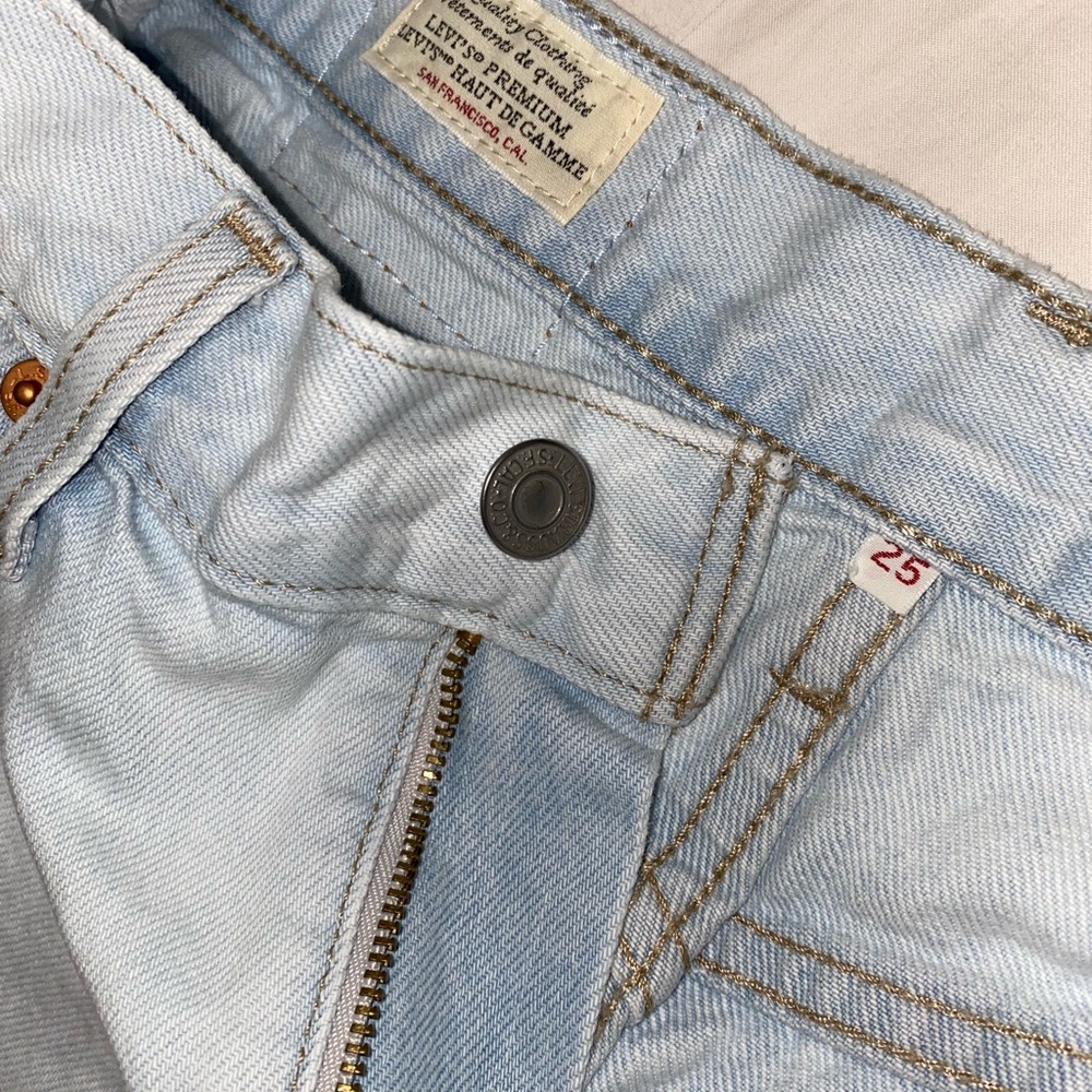 LEVI’S shorts - Picture 5 of 5